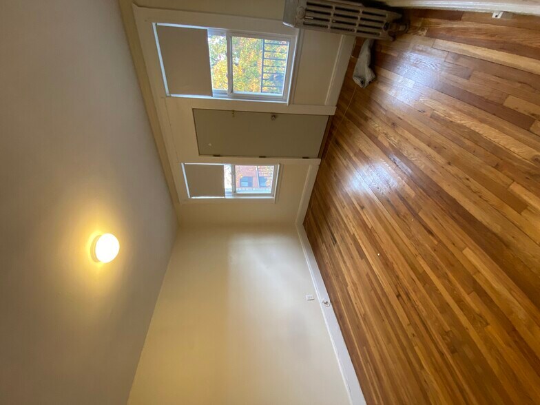 Building Photo - 1626 Commonwealth Ave