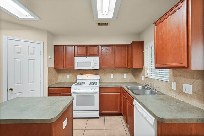 Building Photo - 29417 Forest Floor Ln