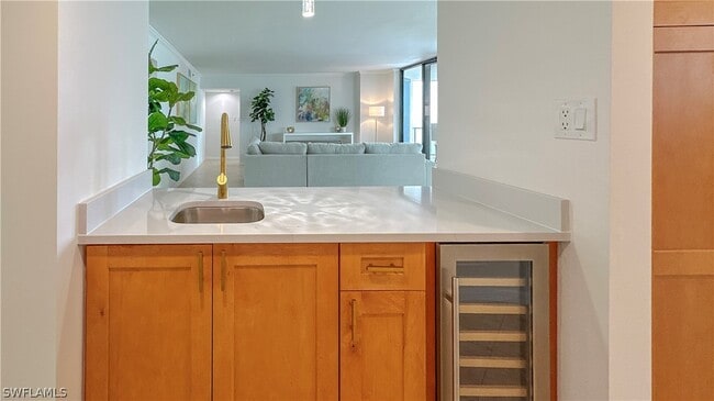 Building Photo - 4251 Gulf Shore Blvd N