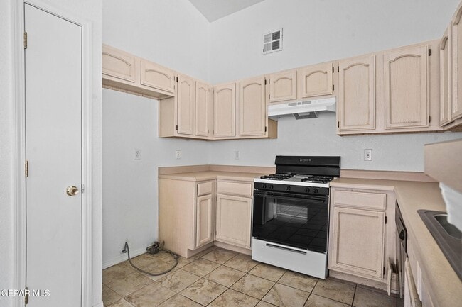 Building Photo - 12248 Via Granada Dr