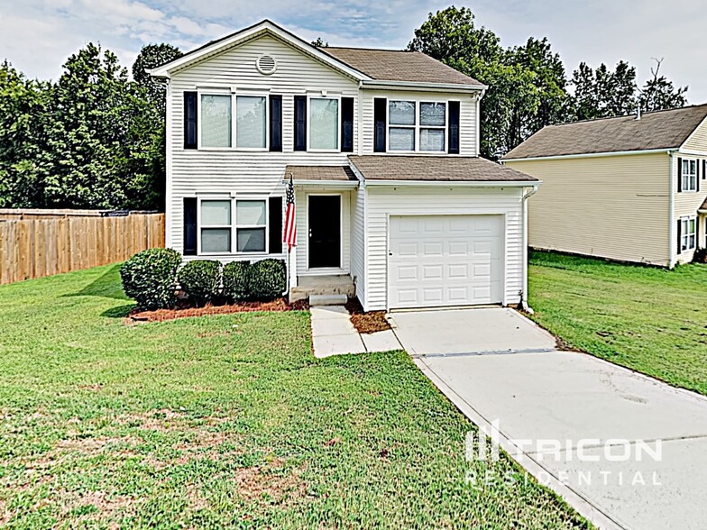 Primary Photo - 1782 Red Bird Cir SE