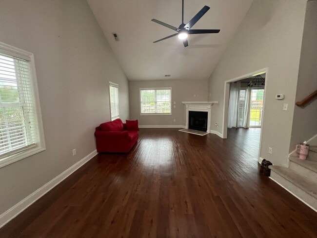 Building Photo - 314 Springcreek Ct