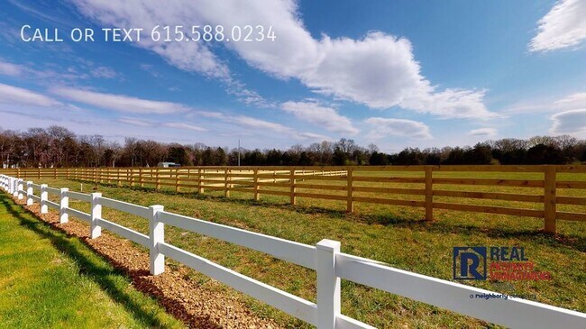 Building Photo - 2705 Warner Rd