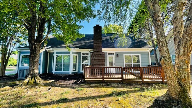 Building Photo - Lovely 3 bedroom, 2 bathroom ranch home in heart of Ballantyne