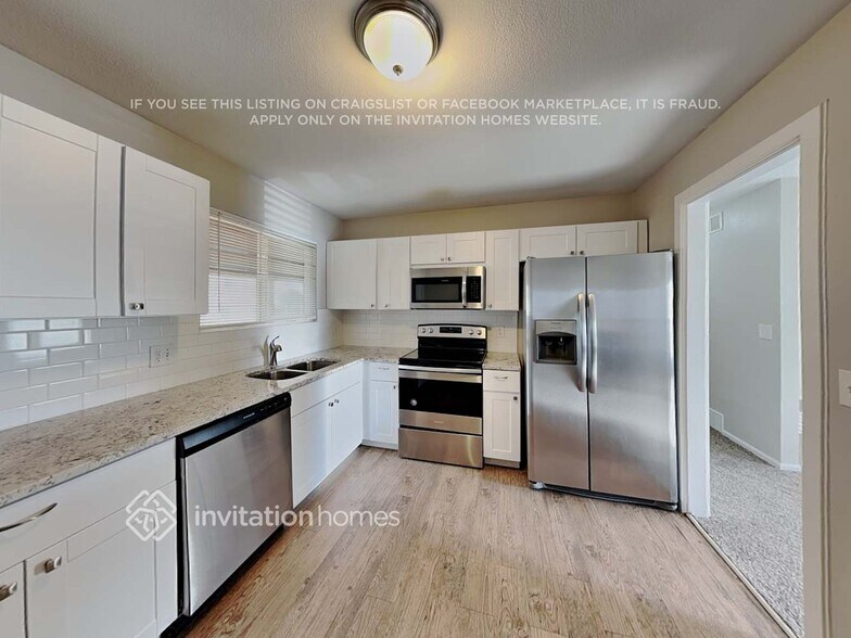 Building Photo - 9764 Columbine Ct