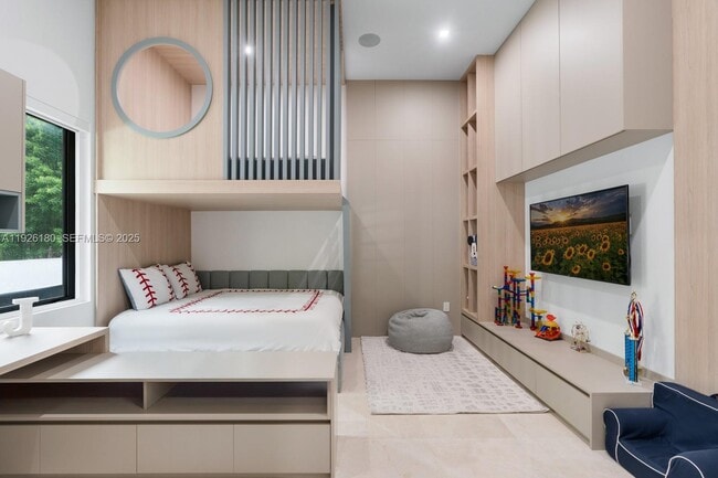 Building Photo - 80 NW 129th Ave