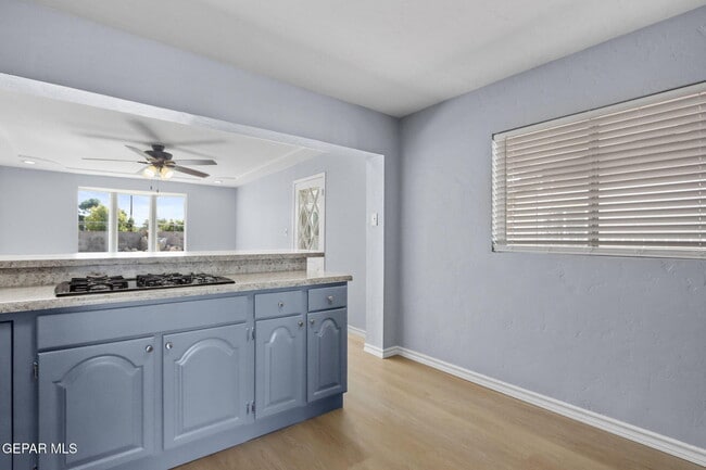 Building Photo - 390 Arvin Cir