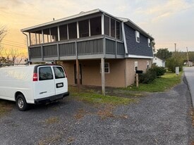 Building Photo - 104 Zimmerman Ln