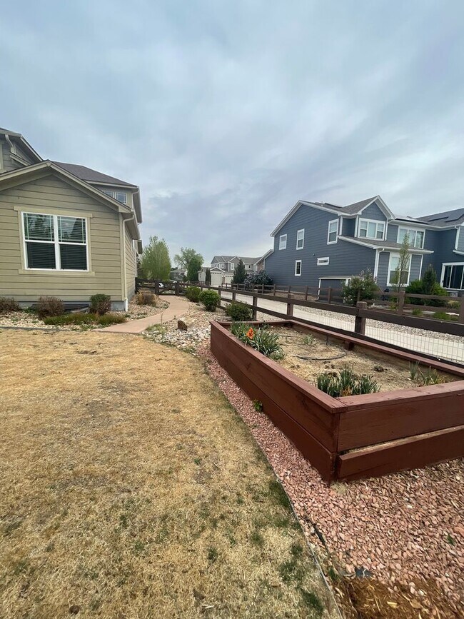 Building Photo - Sprawling Two-Story Home in SE Ft. Collins
