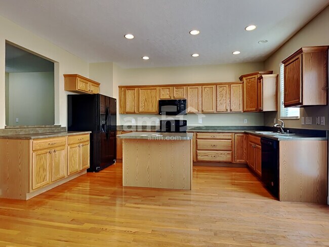 Building Photo - 1542 Quarter Horse Cir