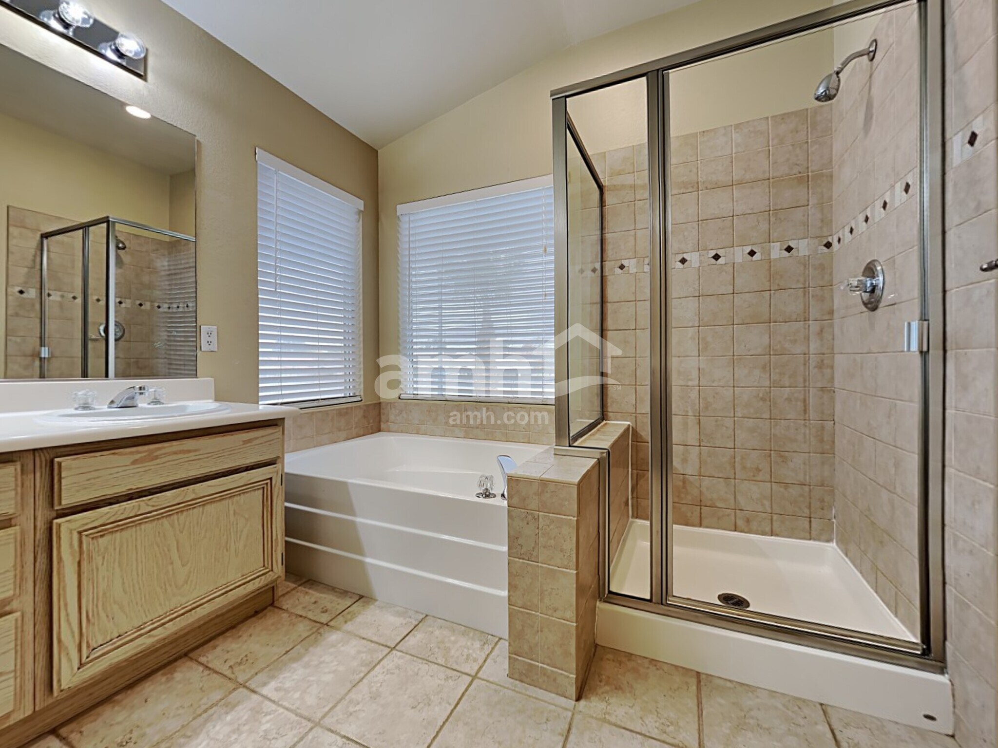 Building Photo - 9034 Dulcimer Ln