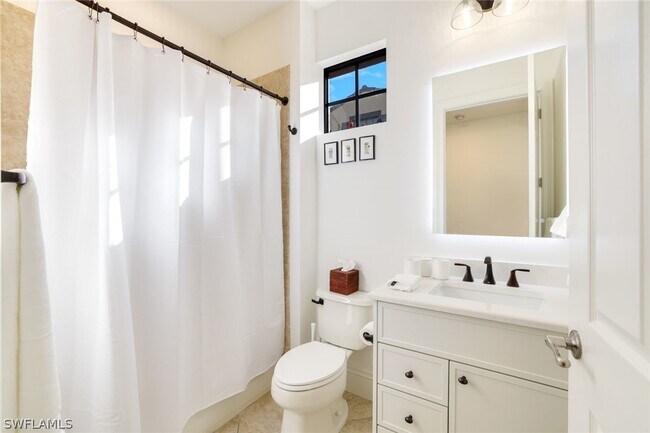 Building Photo - 9072 Rialto St