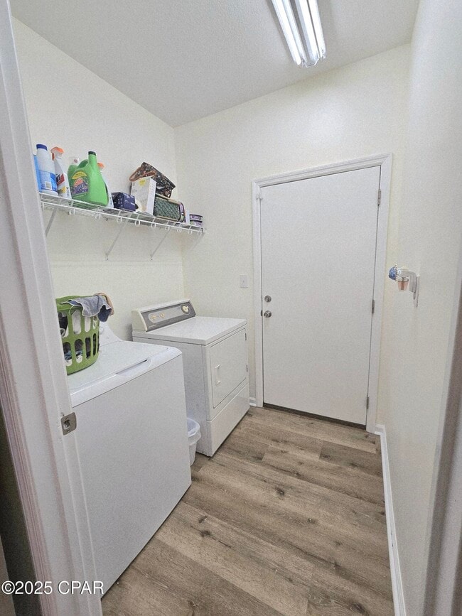 Building Photo - 13805 Flamingo Ave