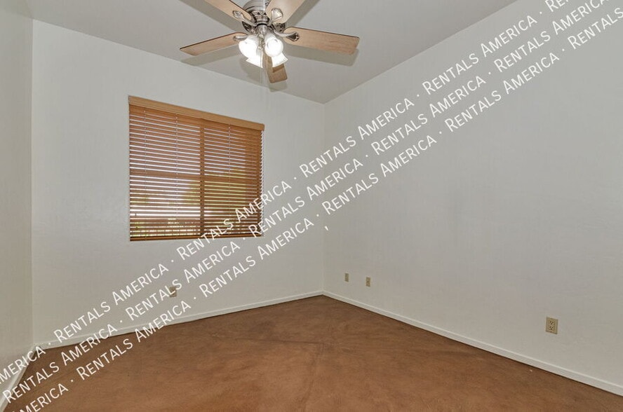 Building Photo - 446 N Campbell Ave