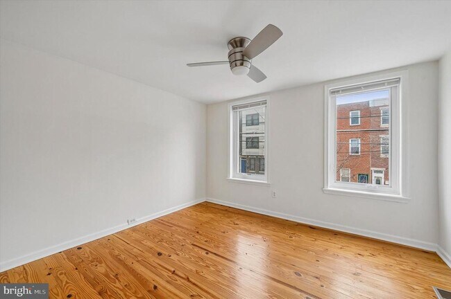 Building Photo - 2042 E Huntingdon St