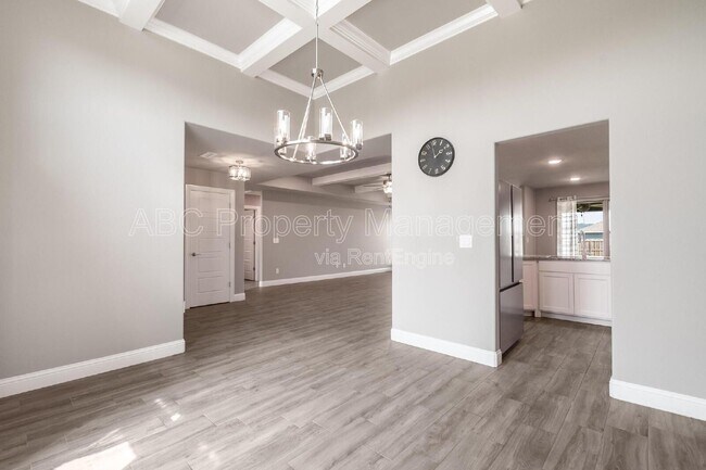 Building Photo - 328 N Otoe St