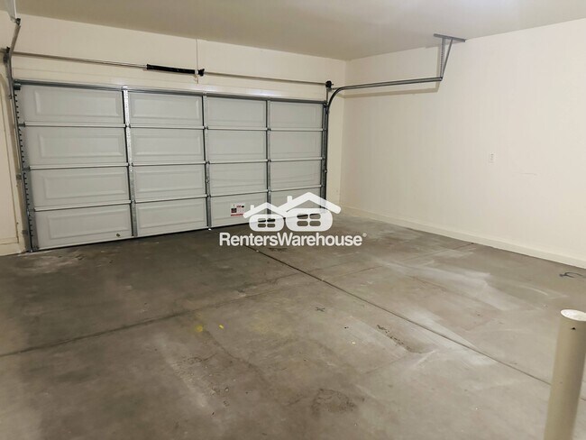 Building Photo - 10341 W Payson Rd