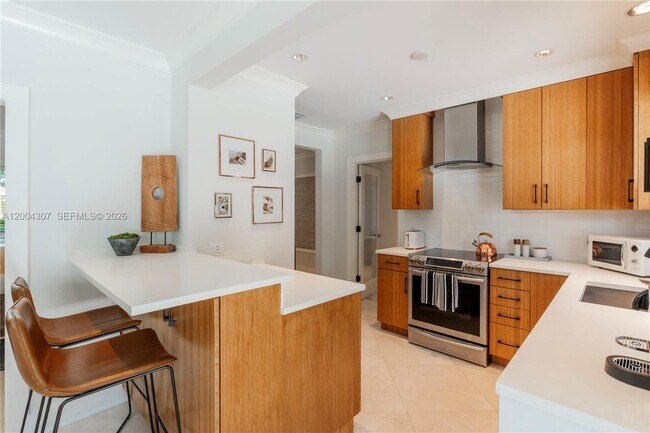 Building Photo - 1029 Mariposa Ave