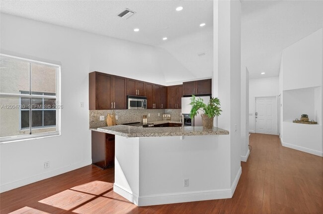 Building Photo - 875 Savannah Falls Dr