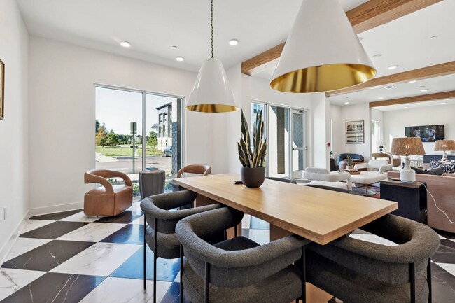 Building Photo - 4670 Merchants Park Cir