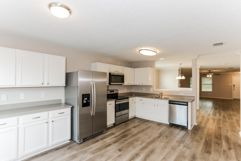 Building Photo - 2365 White Pine Dr