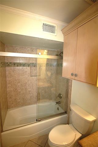 Building Photo - 804 Wateka Way