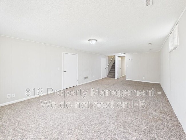 Building Photo - 817 N Choctaw Ave