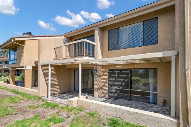 Building Photo - 2579 Caminito Muirfield