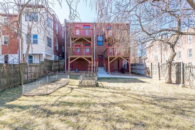 Building Photo - 1340 McCausland Ave