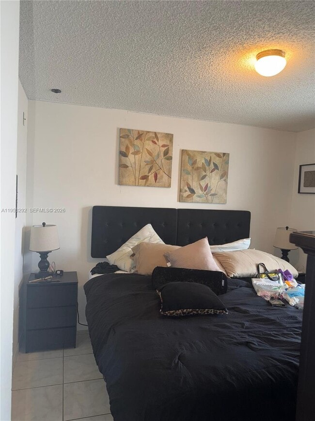 Building Photo - 3254 W 70th St