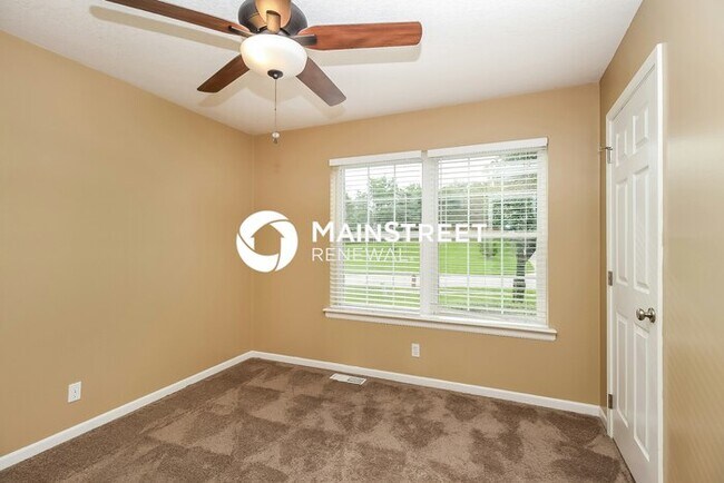 Building Photo - 5 Bedroom Pet-Friendly Home in Kansas City, MO with Main Street Renewal