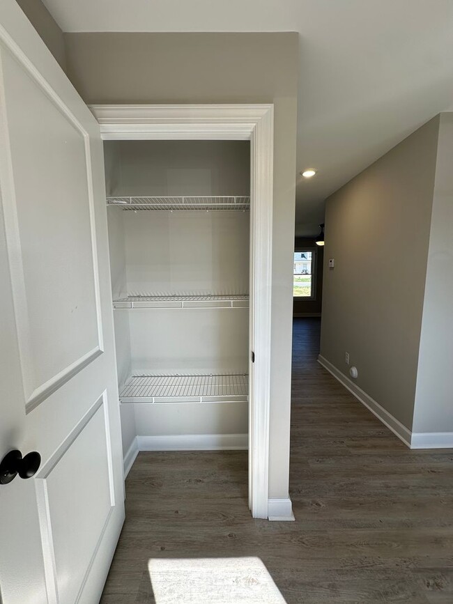 Building Photo - New Townhouse In Altavista!