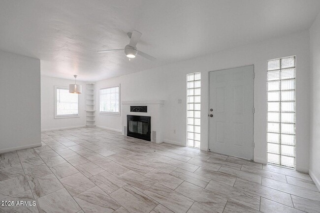 Building Photo - 2314 E Osborn Rd