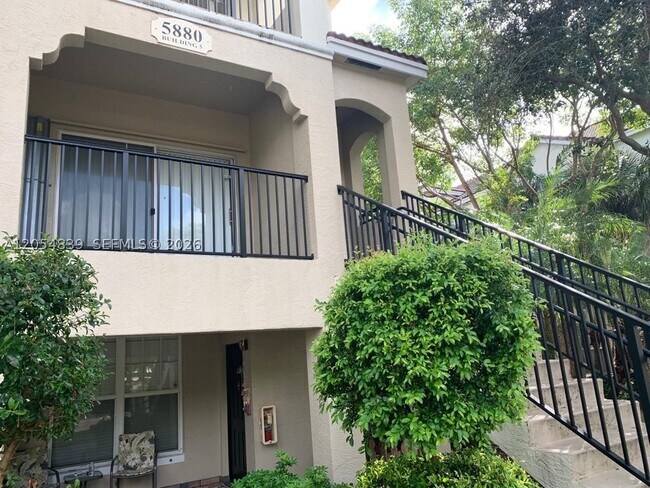 Building Photo - 5880 W Sample Rd