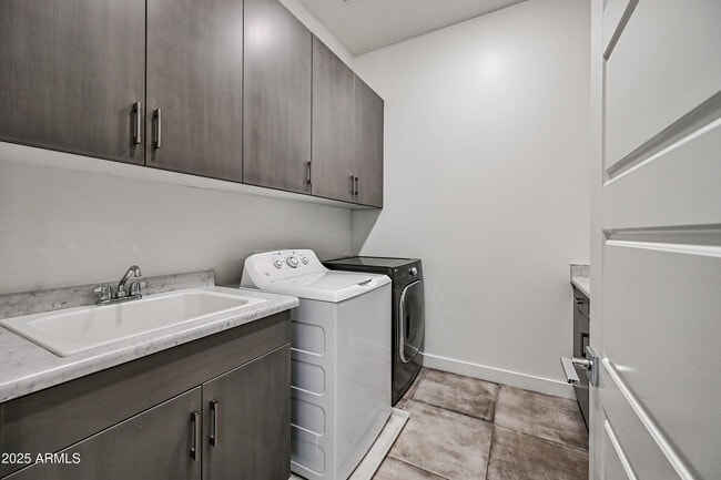 Building Photo - 6842 E ORION Dr