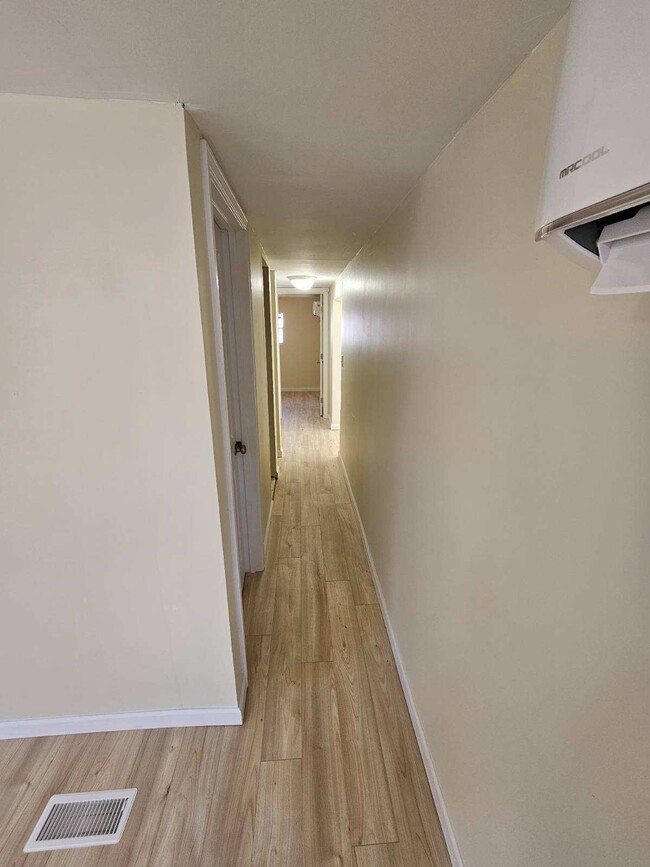 Building Photo - 116 Langford Dr