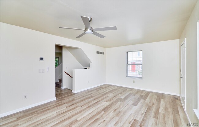 Building Photo - 61 Woodlake Ct
