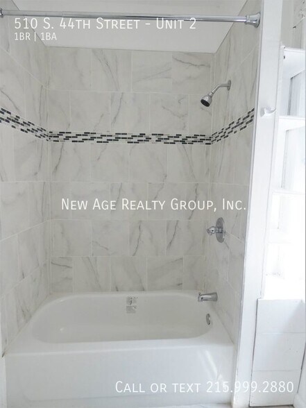 Building Photo - 510 S 44th St