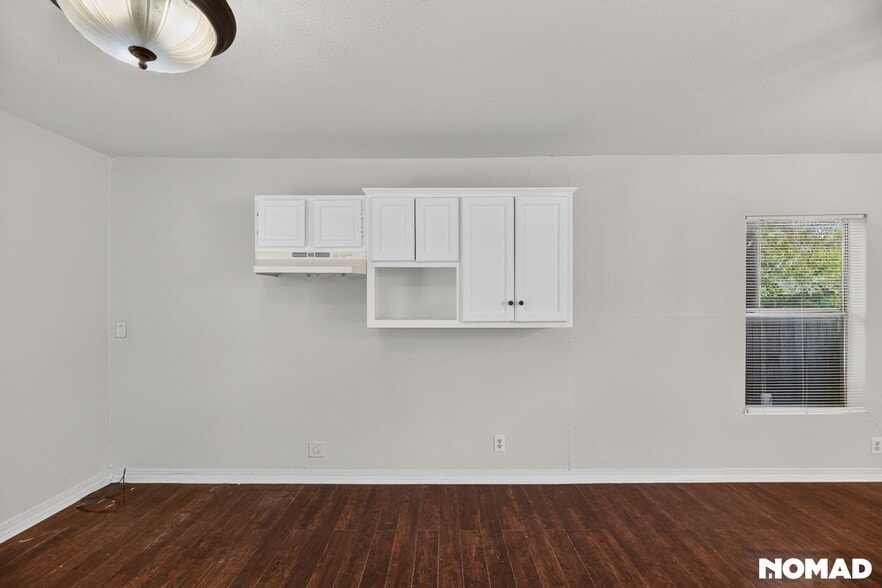 Building Photo - 1534 Mardell St