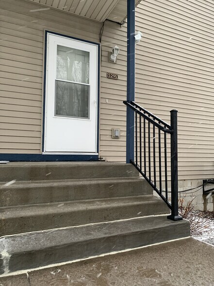 Building Photo - 5293 Manchester Dr