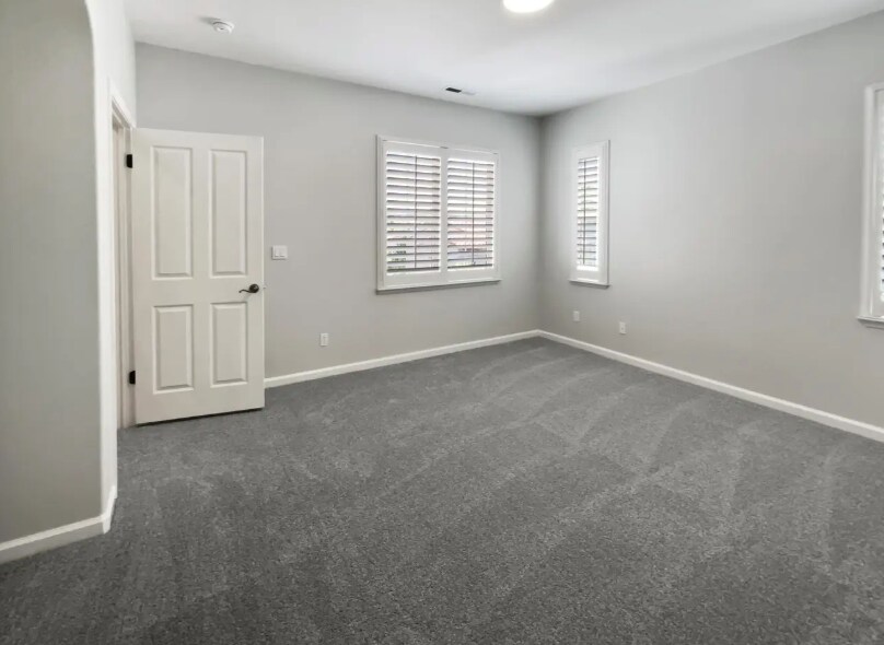 Building Photo - 3221 Browntail Way