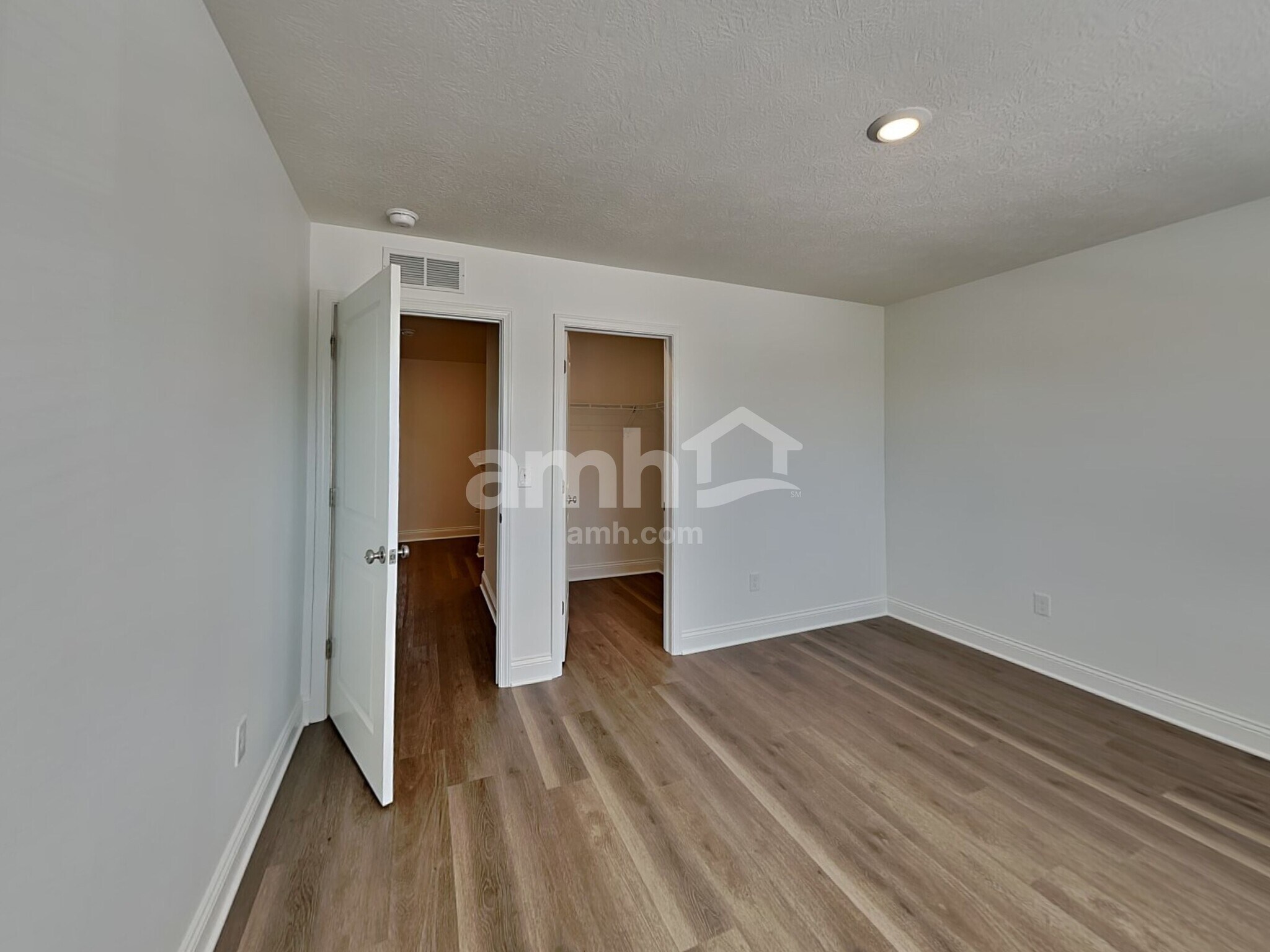 Building Photo - 9178 Henley Ave