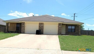 Building Photo - 3708 Littleleaf Dr