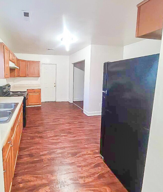 Building Photo - 144 Spring St