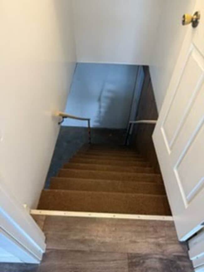 Building Photo - Remodeled 3-Bedroom, 2-Bathroom Home on – ...