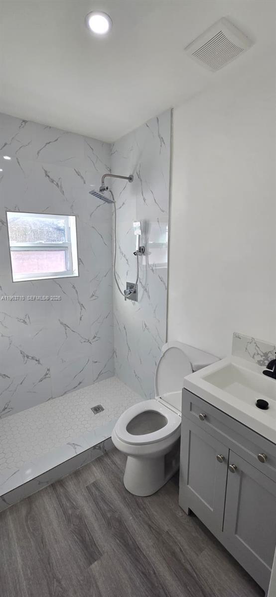 Building Photo - 1812 Scott St