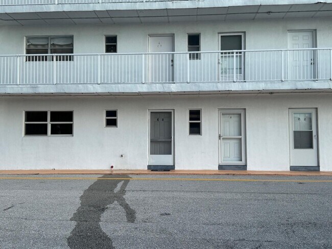 Building Photo - 4500 N Flagler Dr