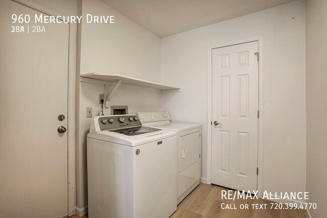 Building Photo - 960 Mercury Dr