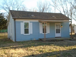 Building Photo - 206 12th St