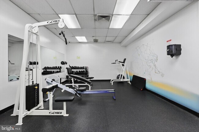 Building Photo - 301 N Beauregard St